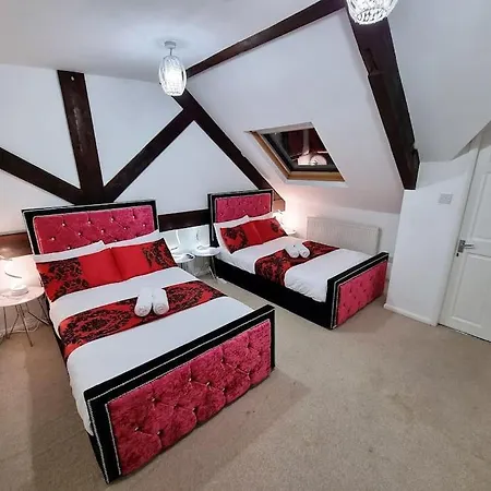 *f1*gh* Setup For Your Relaxed & Amazing + Free Parking + Free Fast Wifi * Leeds (West Yorkshire)